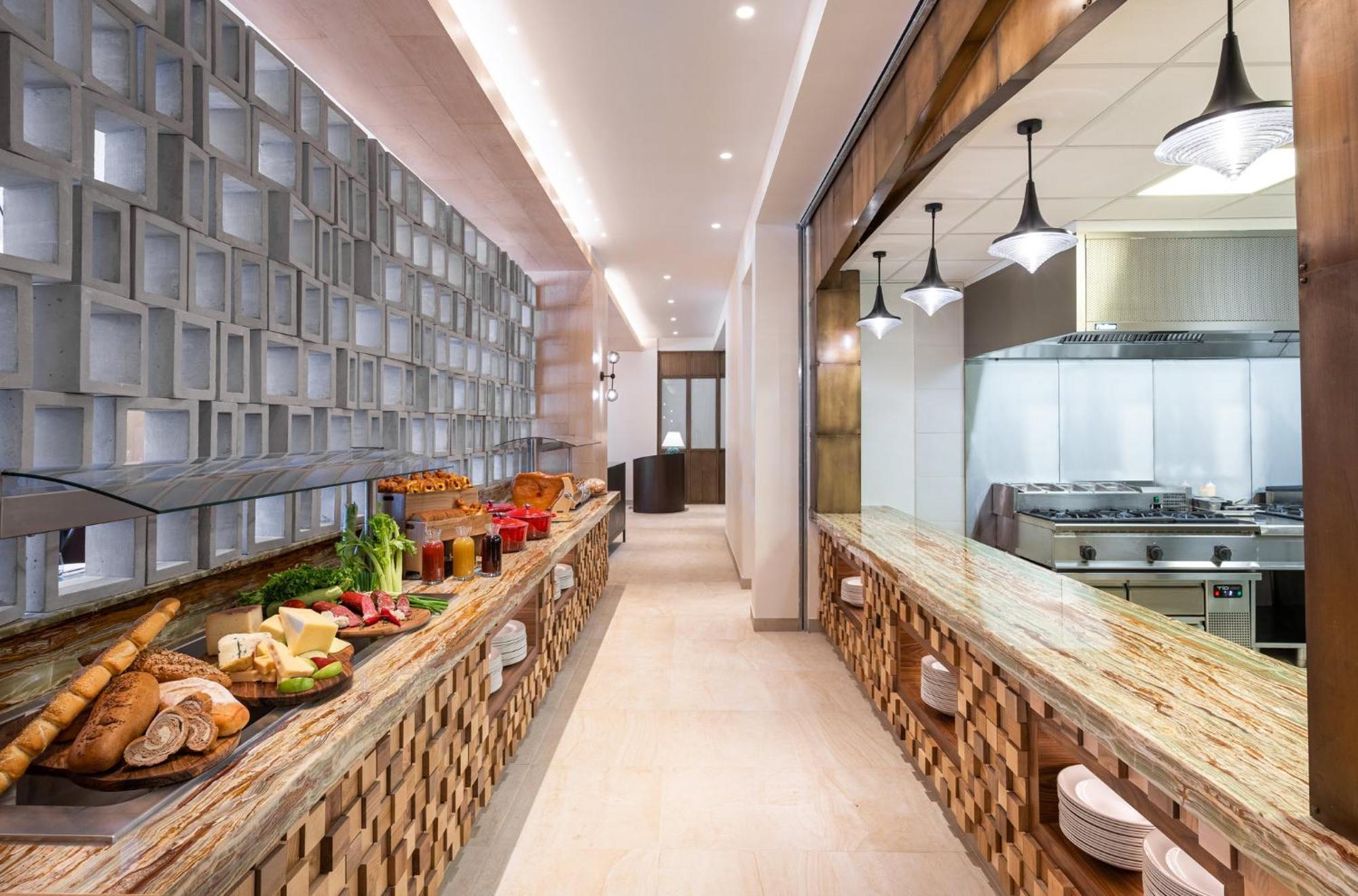Viceroy Kopaonik Serbia Ngoại thất bức ảnh The kitchen at the restaurant