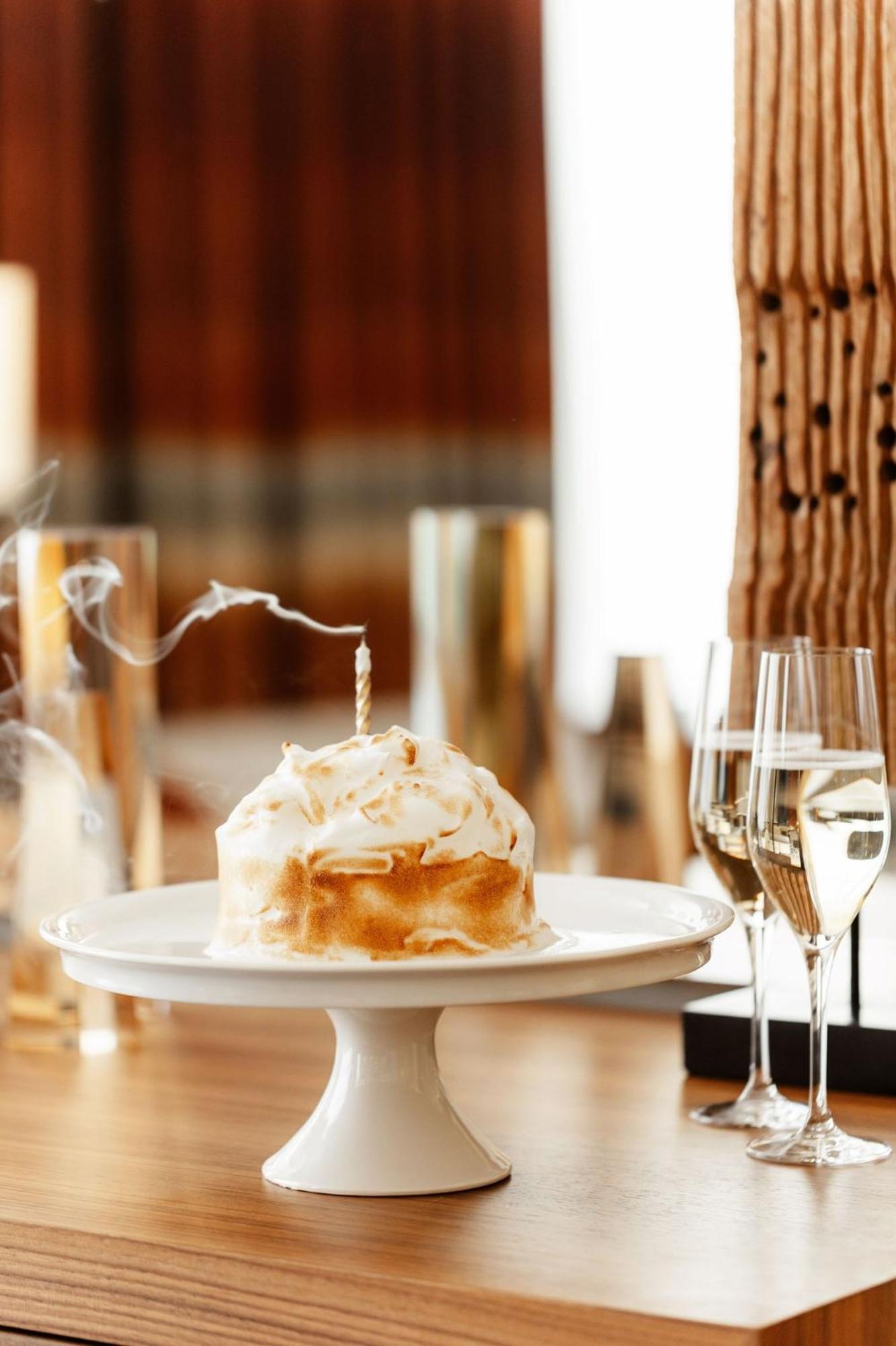 Viceroy Kopaonik Serbia Ngoại thất bức ảnh A lemon meringue pie